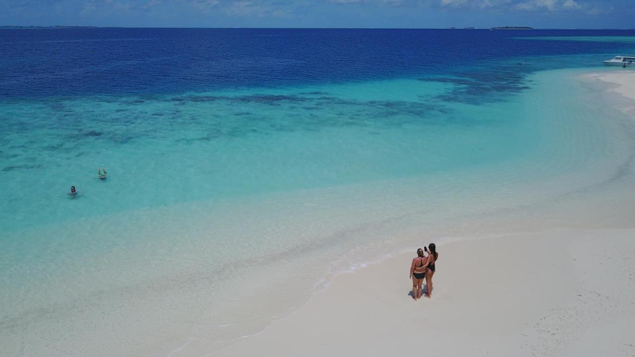 Triton Prestige Seaview And Spa Maafushi Exterior photo