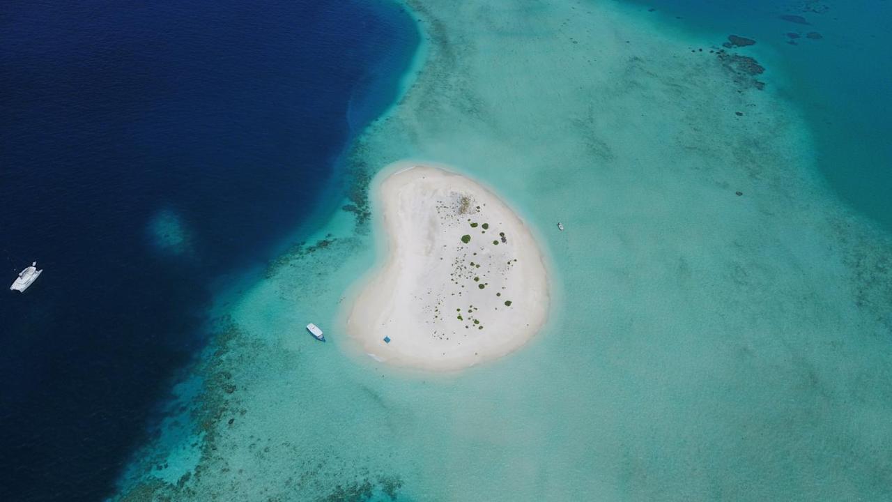 Triton Prestige Seaview And Spa Maafushi Exterior photo