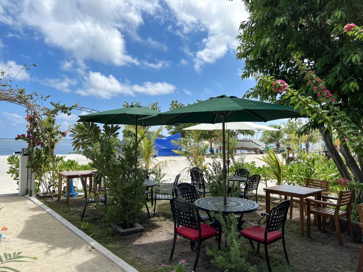 Triton Prestige Seaview And Spa Maafushi Exterior photo