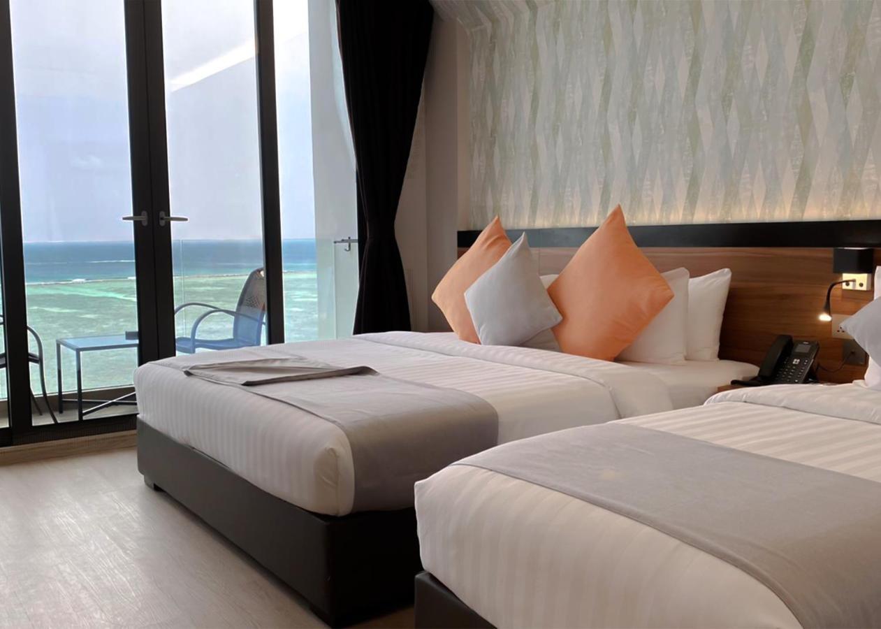 Triton Prestige Seaview And Spa Maafushi Exterior photo